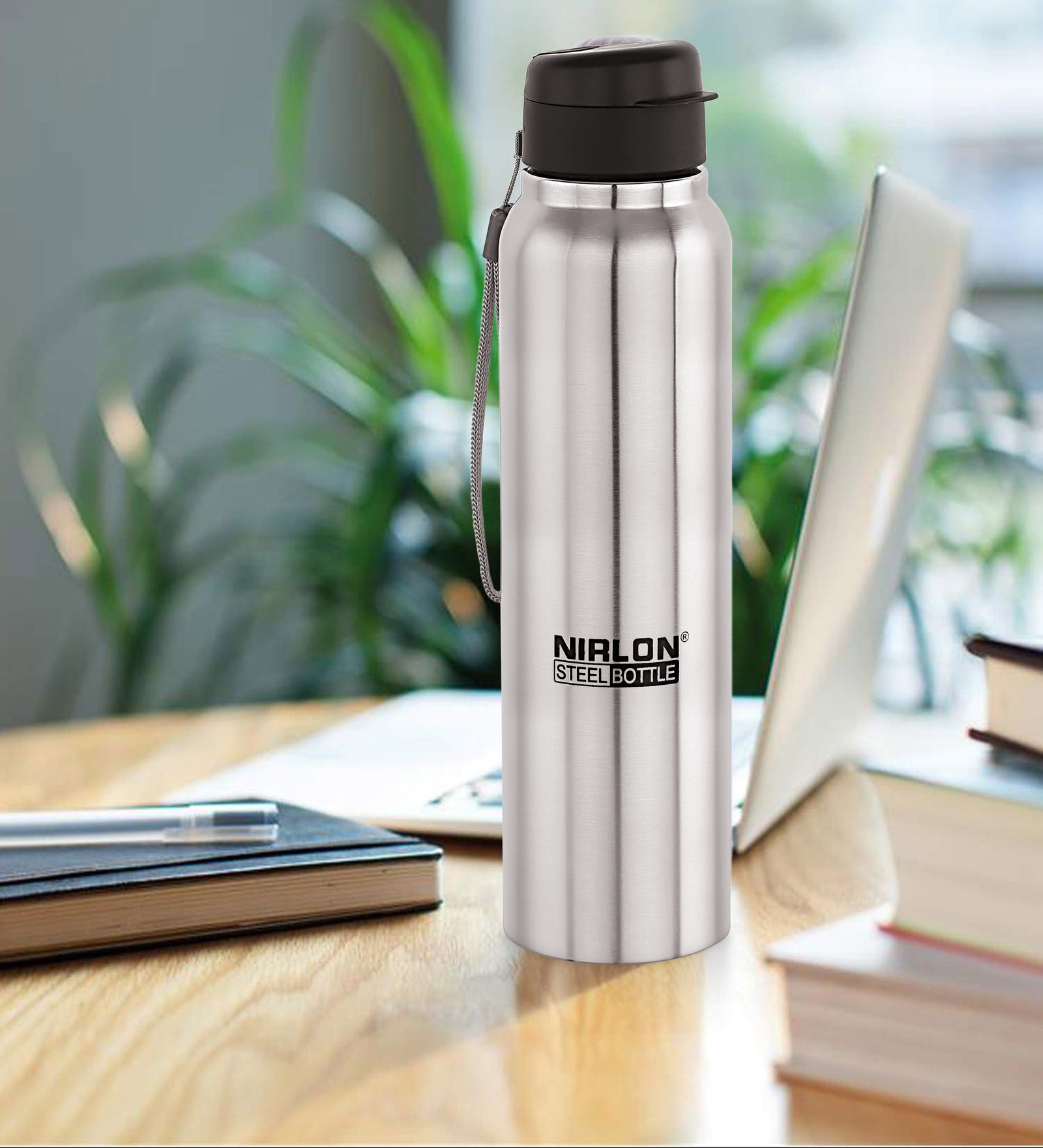 Superb Flip 1 Ltr Silver Stainless Steel  Sipper