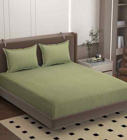 Green 250 Tc Cotton Fitted Bedsheet With 2 Pillow Covers