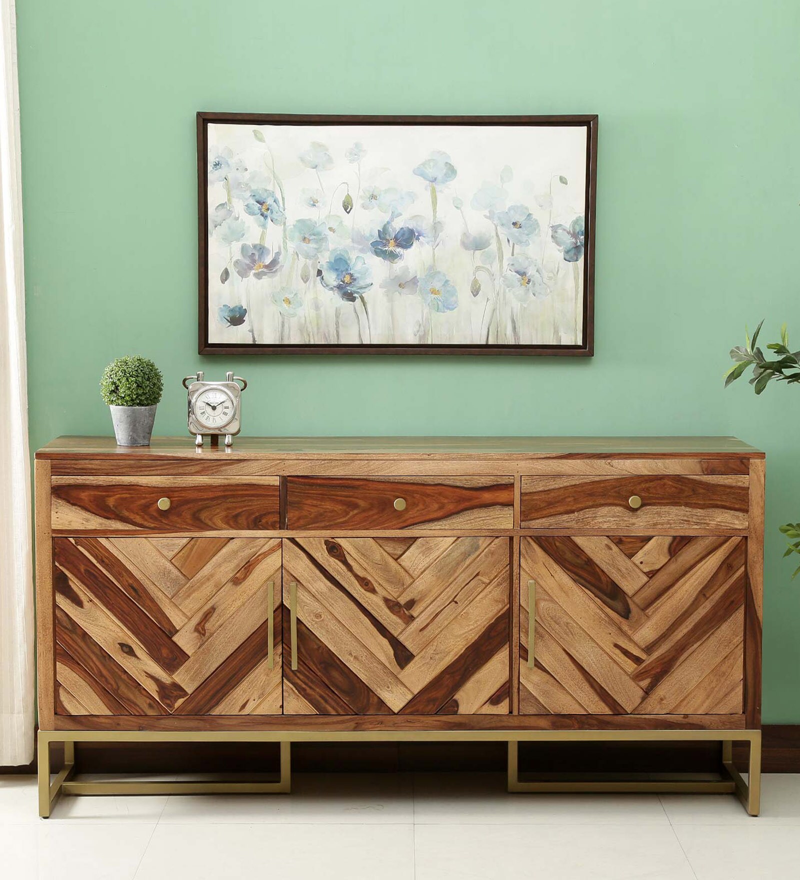 Swind Sheesham Wood Sideboard In Rustic Teak Finish