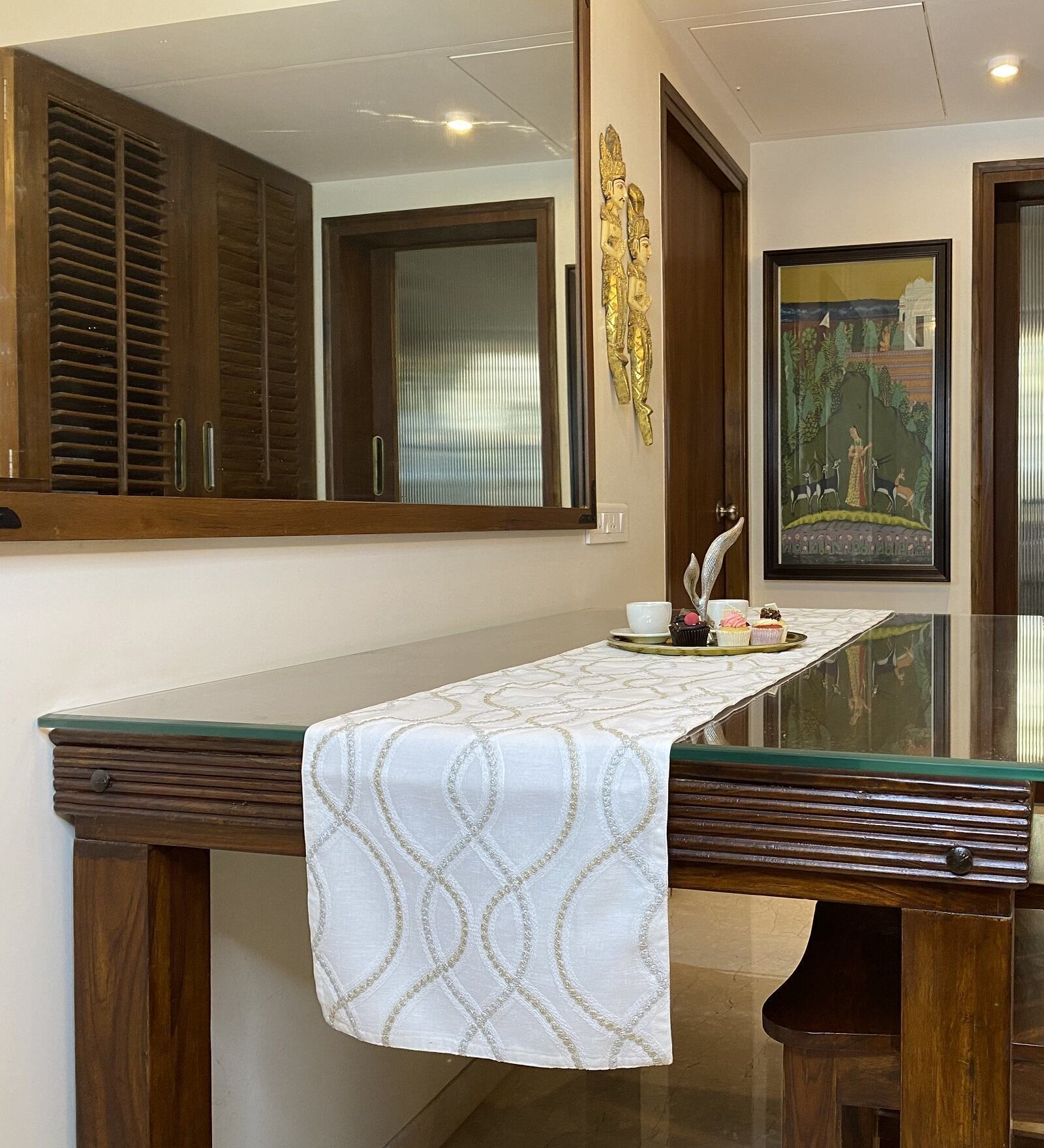 Swirls White Cotton (72 x13) Inch Table Runner