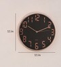 Synthetic Minimal Wall Clock In Black