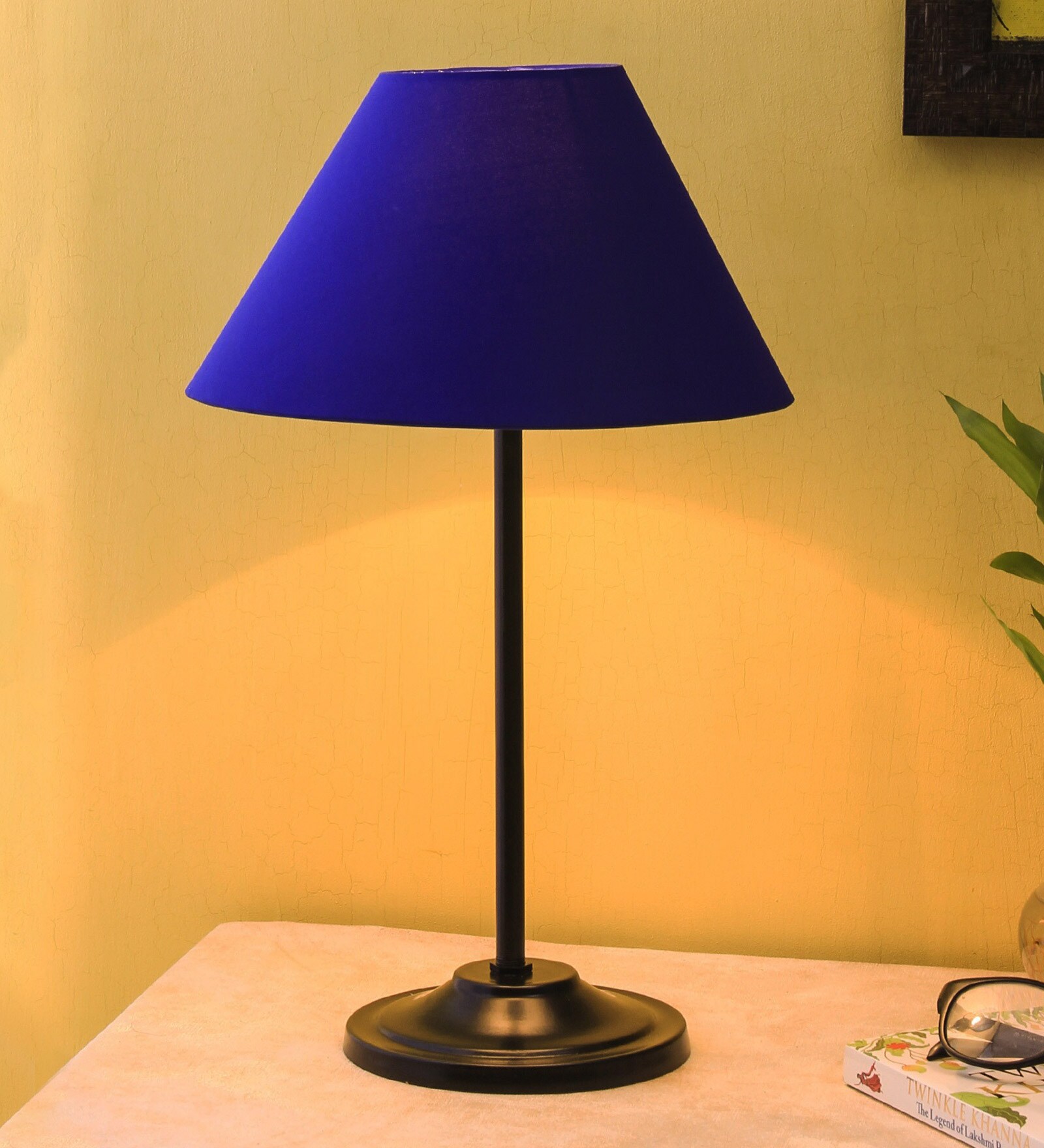 Buy Table lamp by New era at 21 OFF by New Era Pepperfry