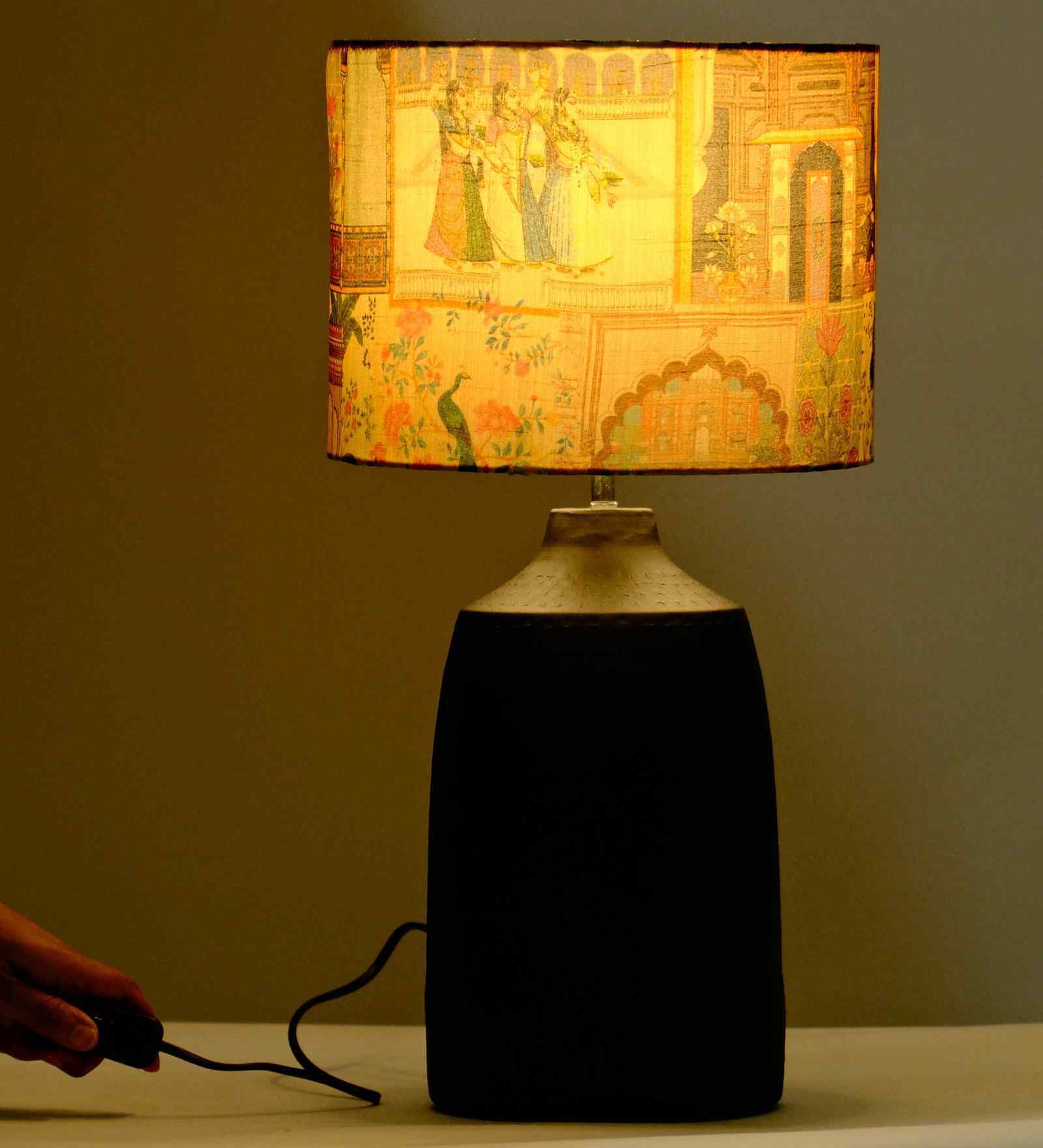 Table Lamps Black Metal Base With Mharani Fabric Lampshade 21" For Home Decoration