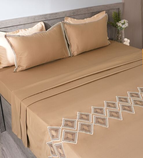 Taupe Mist 300TC 100% Cotton Solid Flat Embroidered Super King Bedsheet With 2 Pillow Covers