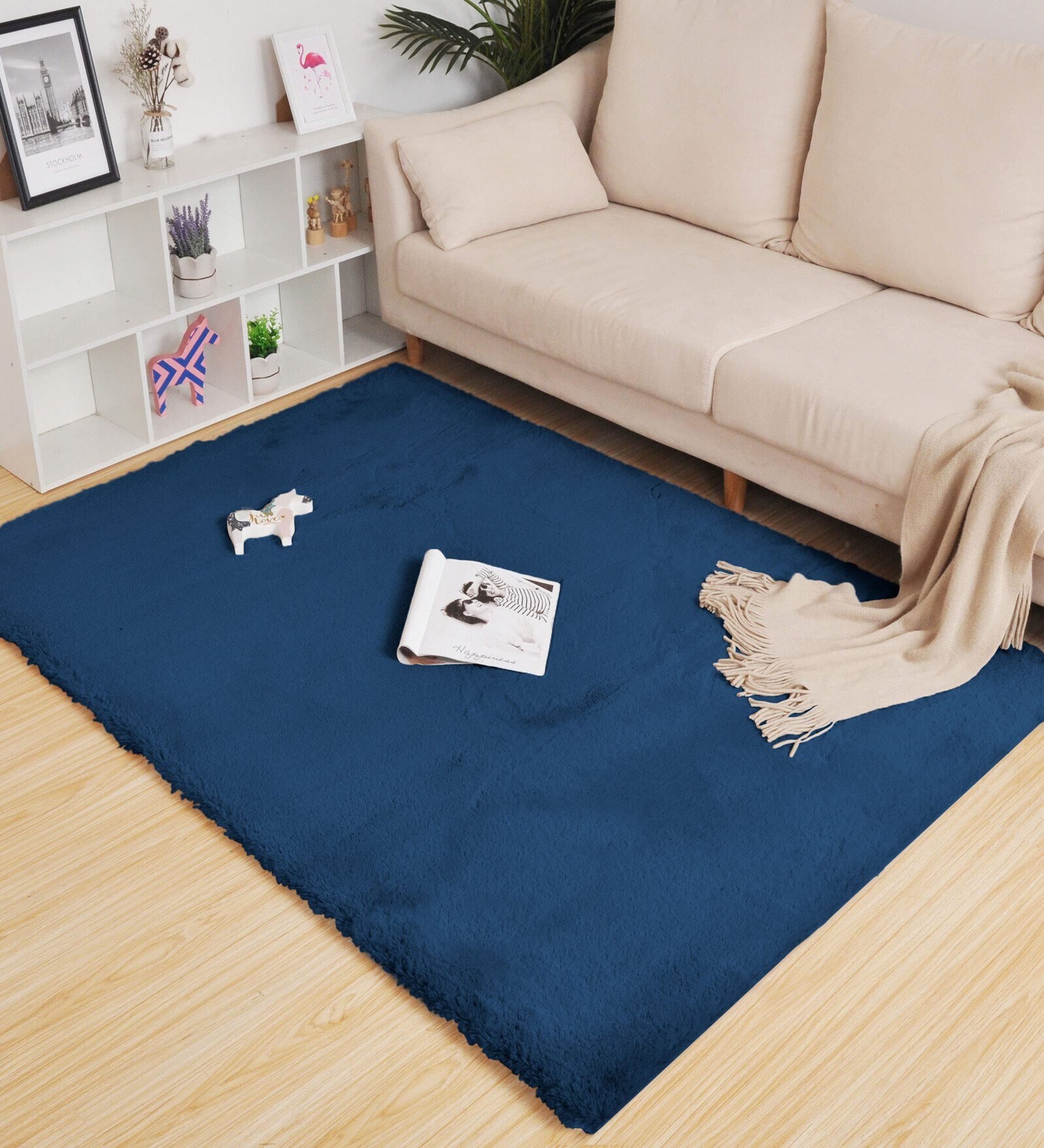 Teal Solid Polyester 4 X 6 Feet Machine Made Carpet