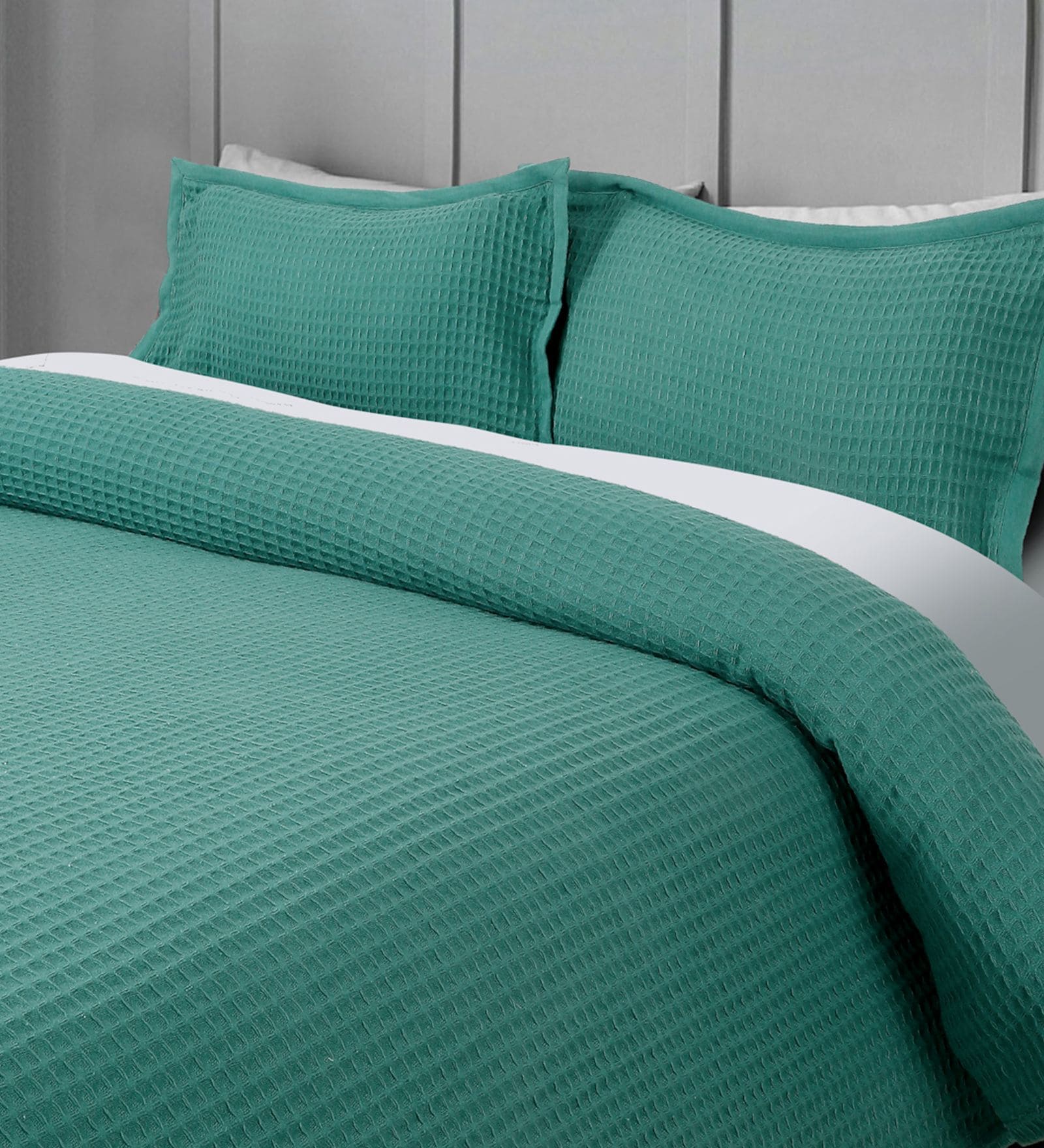 Teal Solid TC 120 Cotton Double Queen Bedcover With 2 Pillow Covers