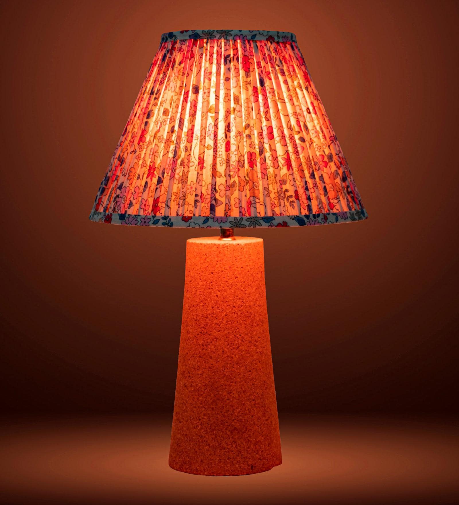 Pink Terra Conica Table Lamp in Natural Cork with Lampshade