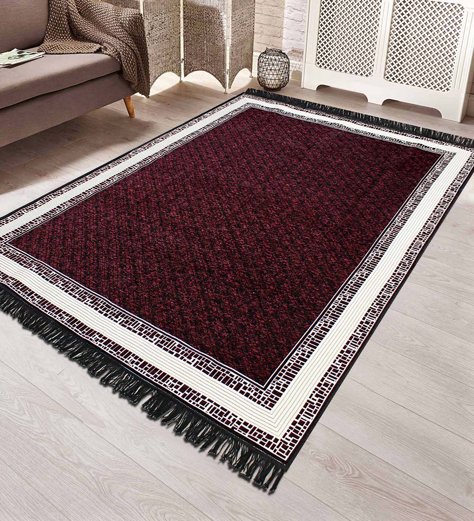 Maroon Polyester Vintage 5  X 7  Feet Machine Made Carpet