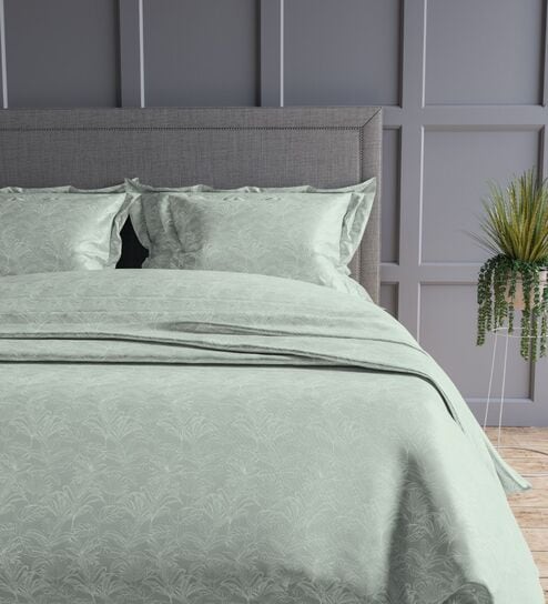 Tea Green Floral 300TC Cotton Super King Sized Double Bedsheet with 2 piping Pillow Covers
