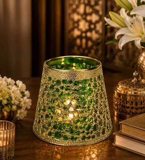 Tea Light Green Candle Holder for Festive Home Decor, Iron, Heat-Resistant Finish