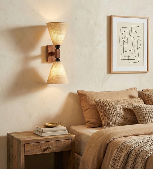 Terzo Wooden Novelty Wall Light (Natural Wood)