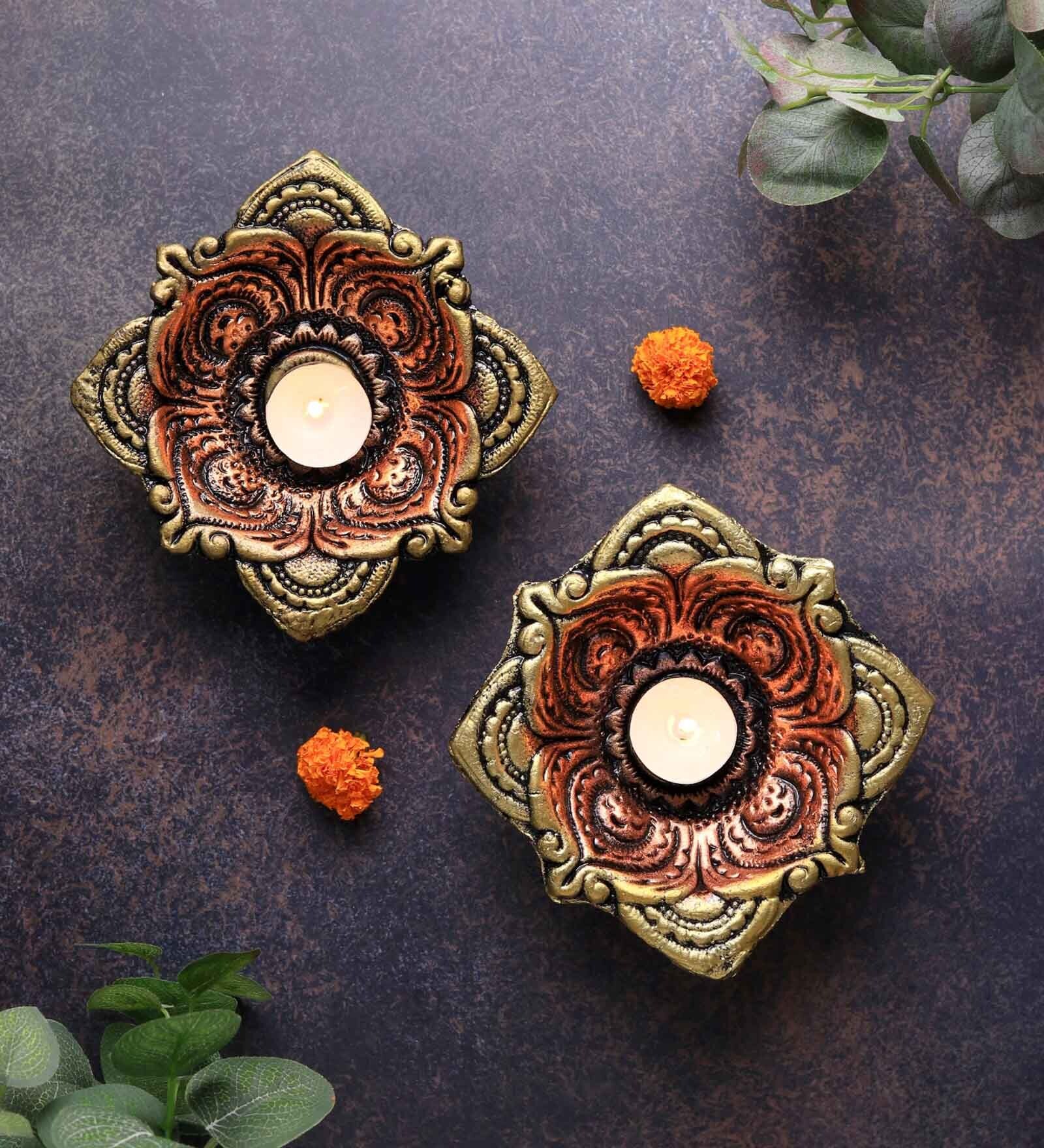 Square Terracotta Gold Diya Set (Pack Of 2)