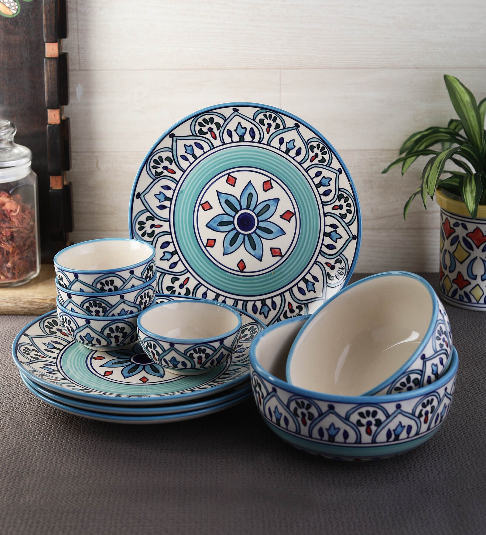 The Royal Crown 10 Pcs Blue & White Ceramic Dinnerware Set
