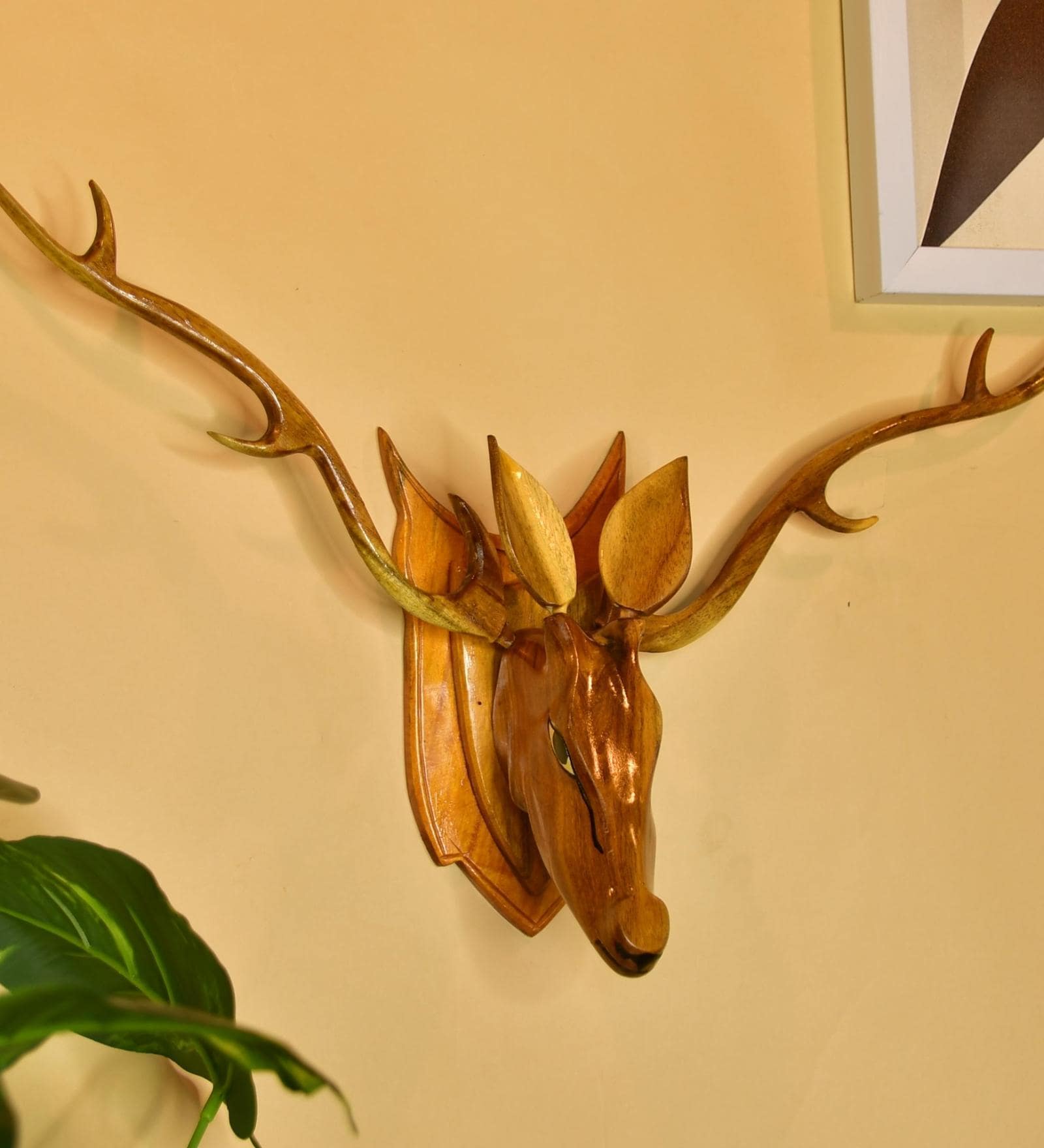 The wise head Brown Solid Wood Showpiece