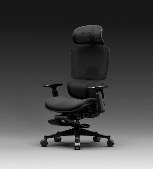 The Director Premium Ergonomic Chair In True Black With Footrest