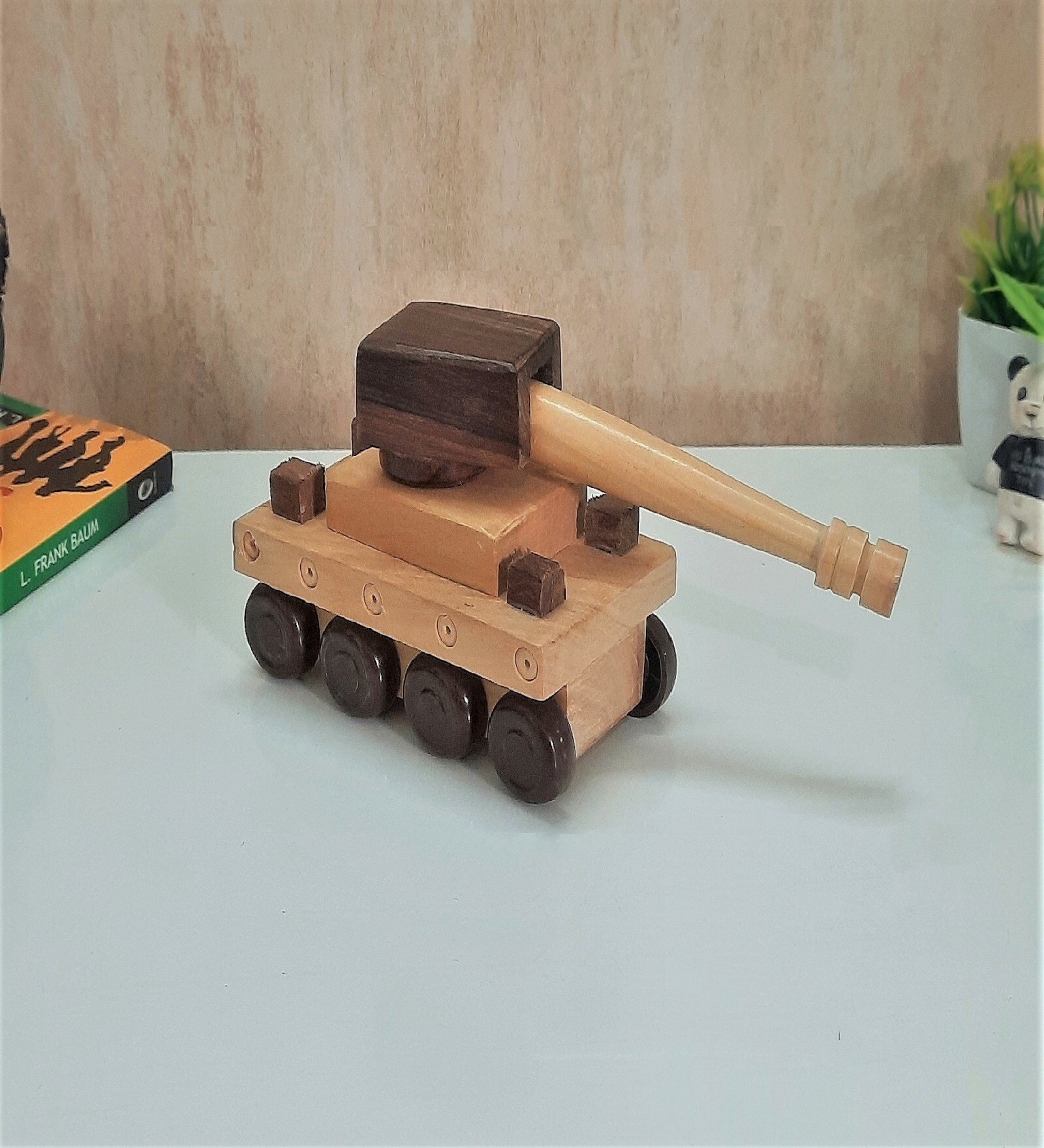 Tope Yellow Natural Wood Collectible