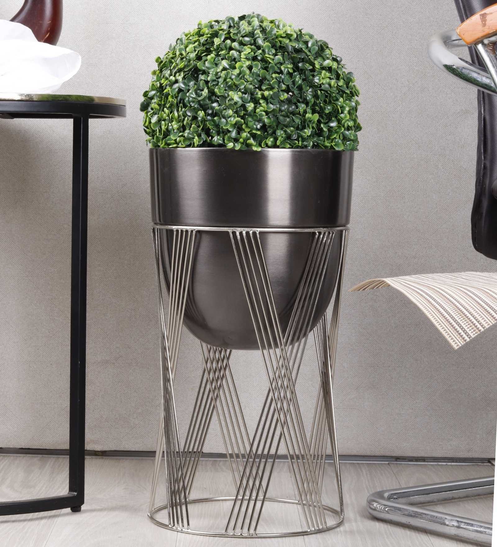 Topha Grey Metal Planter Topha Grey Metal Planter