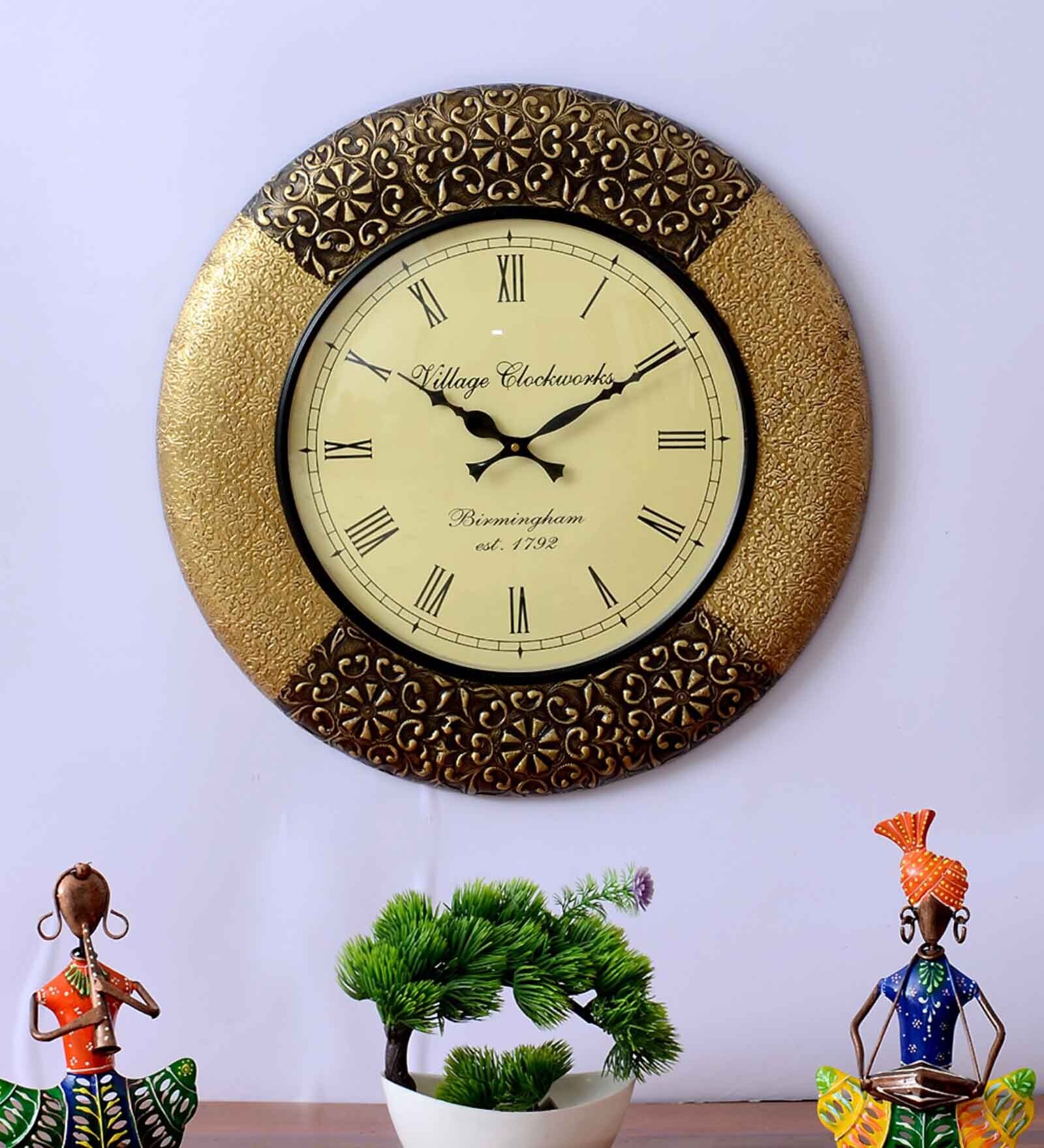 Elite Traditional Wood Wall Clock