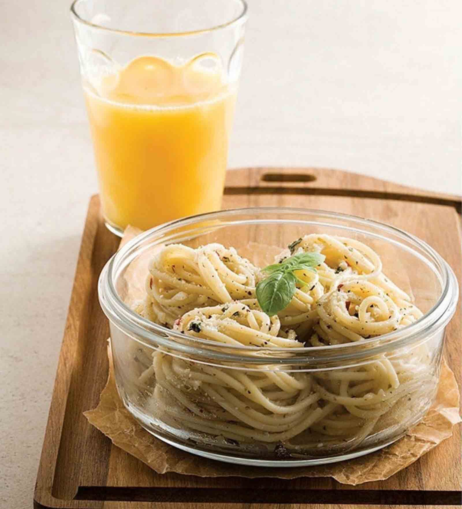 Transparent  450 ml Round Glass Airtight Break Resistant Food Storage Container