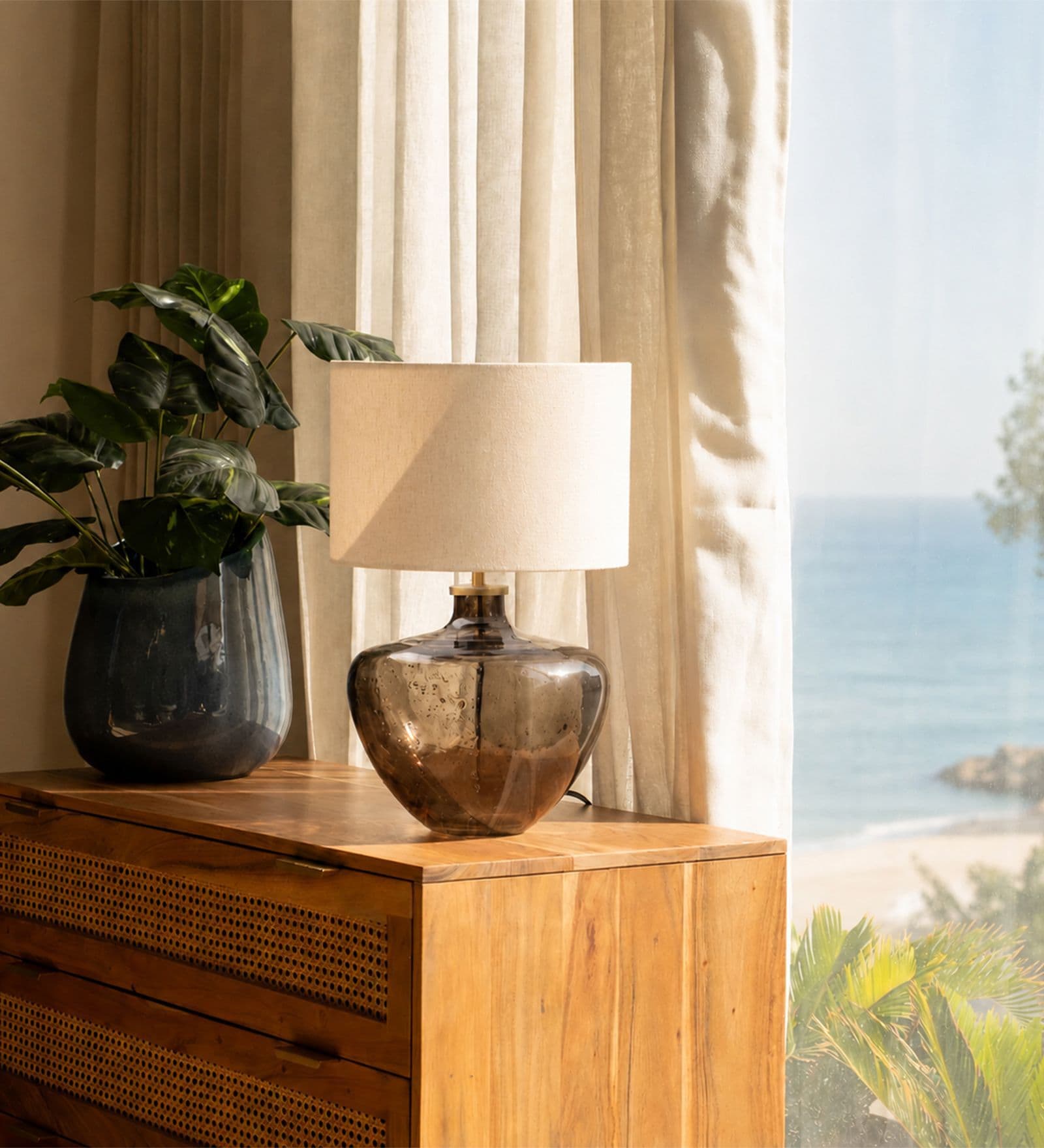 Transparent Ivy Table Lamp