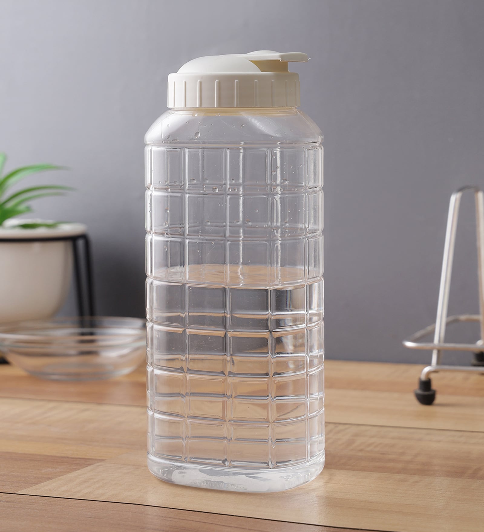 Transparent Plastic Chess 1 Liter Water Bottle, By Lock & Lock 