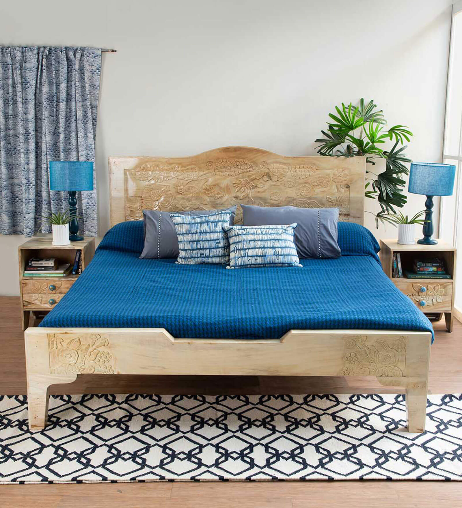 Tree Tops Solid Wood King Size bed in Natural Finish