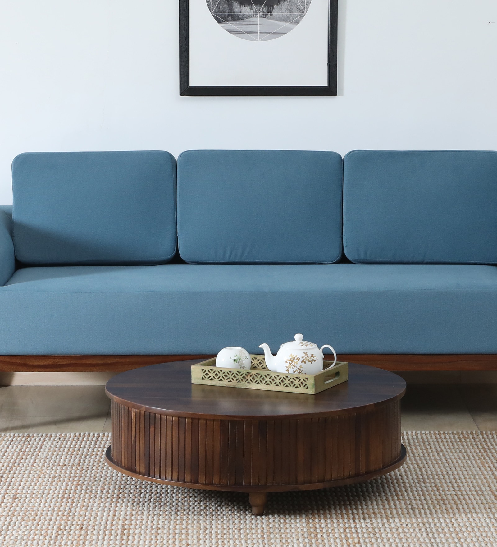 Troms Sheesham Wood Round Coffe Table In Scratch Resistant Provincial Teak Finish