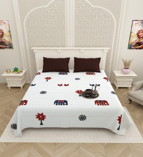 White Traditional print 144 TC Cotton King Size  Bedsheet With 2 Pillow Cover