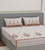 Orange Medallion 144 TC Cotton King Sized Bedsheet With 2 Pillow Covers