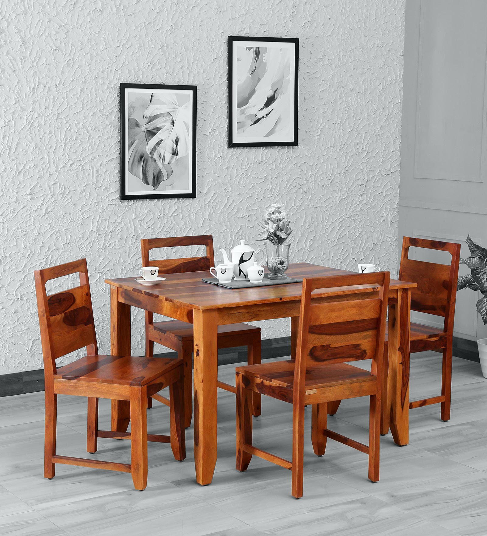 Vosges Sheesham Wood 4 Seater Dining Set In Natural Teak Finish
