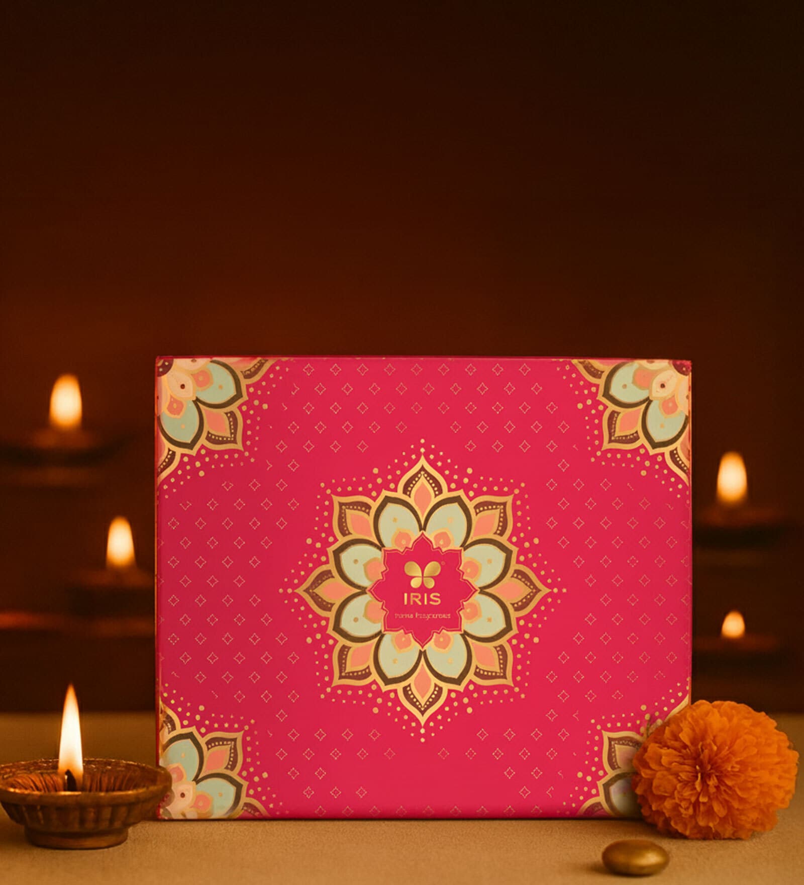 Urli Gift Box With Fragranced Potpourri And Floating Candles