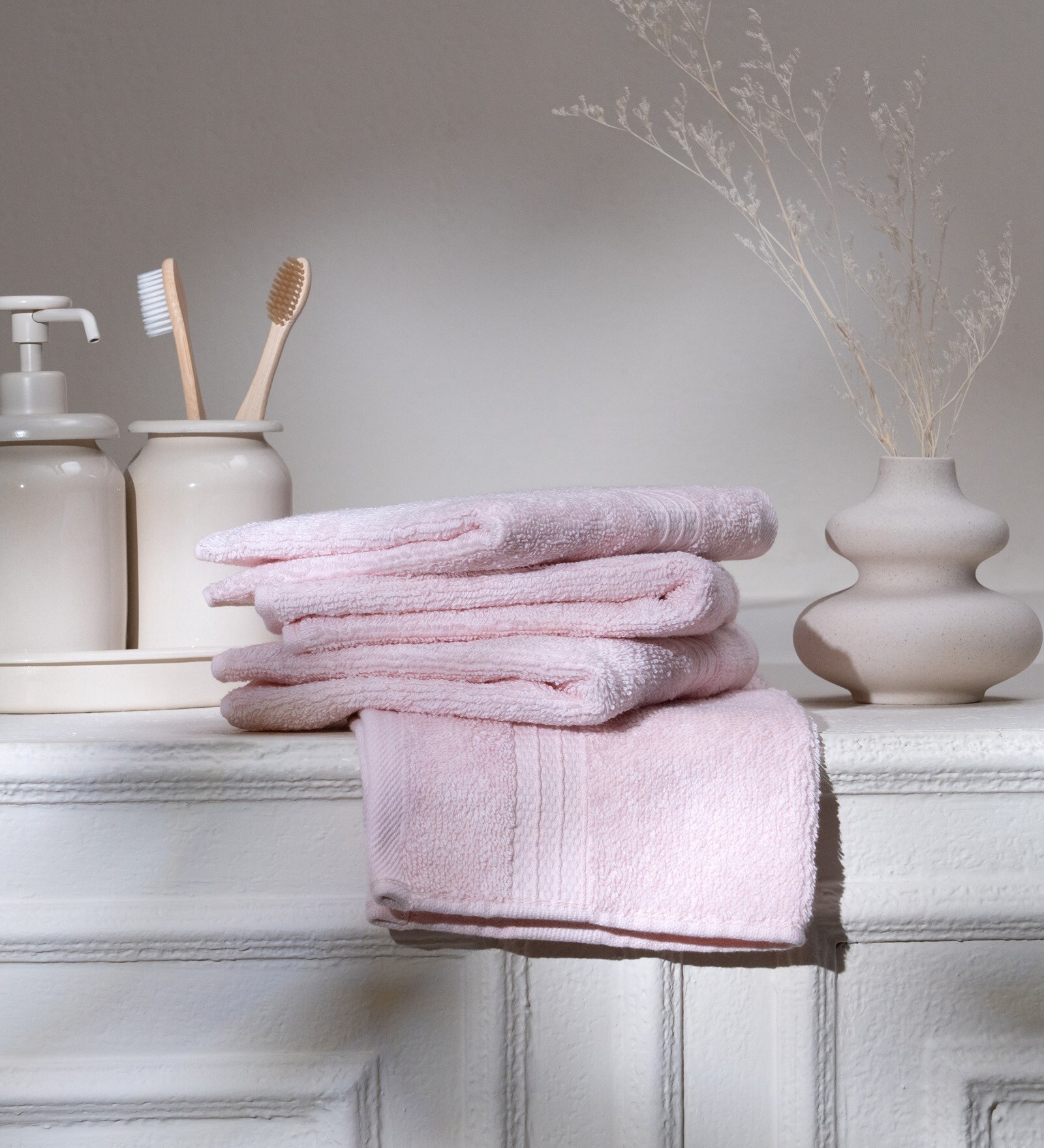 Velvet Rose 100% Organic Cotton Solid 550 GSM Face Towels Pack of 4