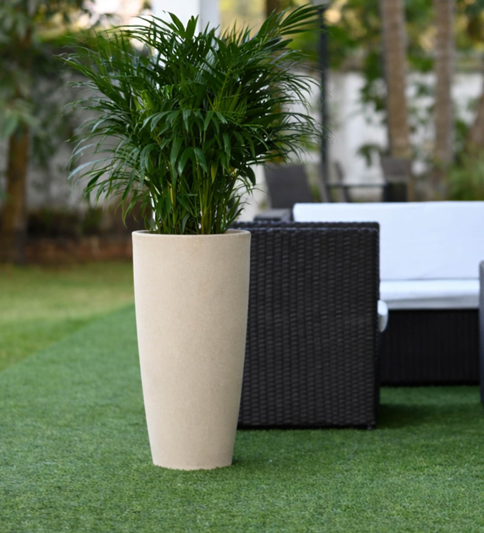 Cream Venice Premium 13 Inch Garden Planter