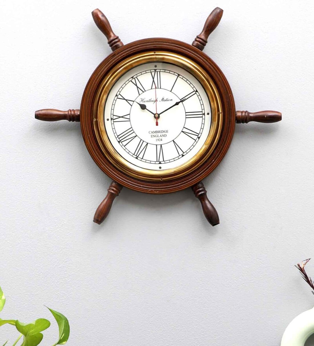 Indian Made Golden Textured Round Vintage Dial Royal Sailor Wall Clock by  Cocovey at Rs 1139 | Wall Clock in Mumbai | ID: 20693423955