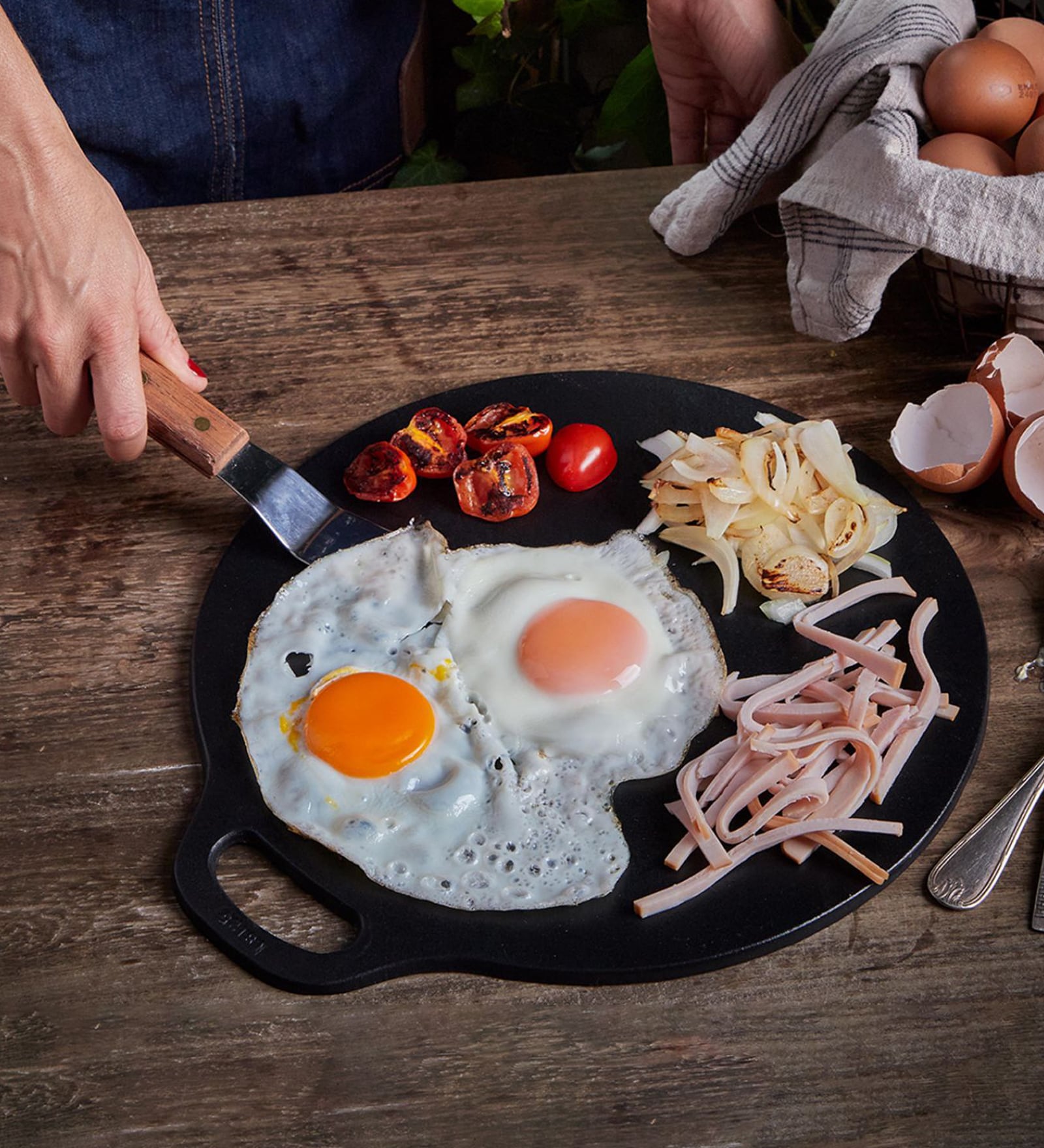 Victoria 12-Inch Cast Iron Tawa Dosa Pan, Pizza Pan with a Loop Handle, Crepe Pan Preseasoned with Flaxseed Oil, Made in Colombia