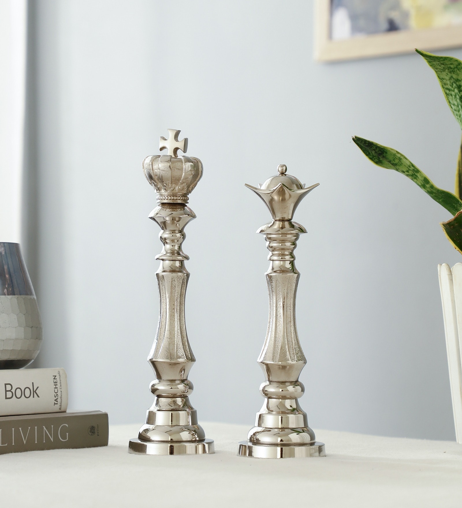 Victoris Silver Set of  King and Queen Chess