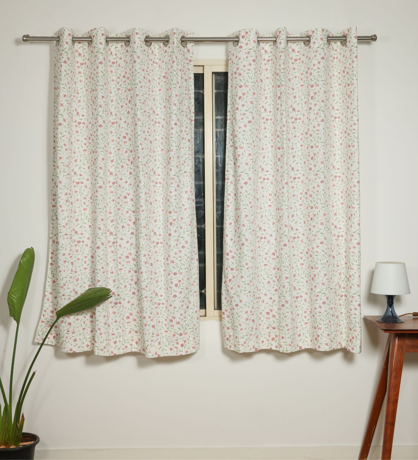 Vienna Pink & Green Cotton 230 GSM  Floral 5 Feet Room Darkening Eyelet Window Curtains (2 Pc)