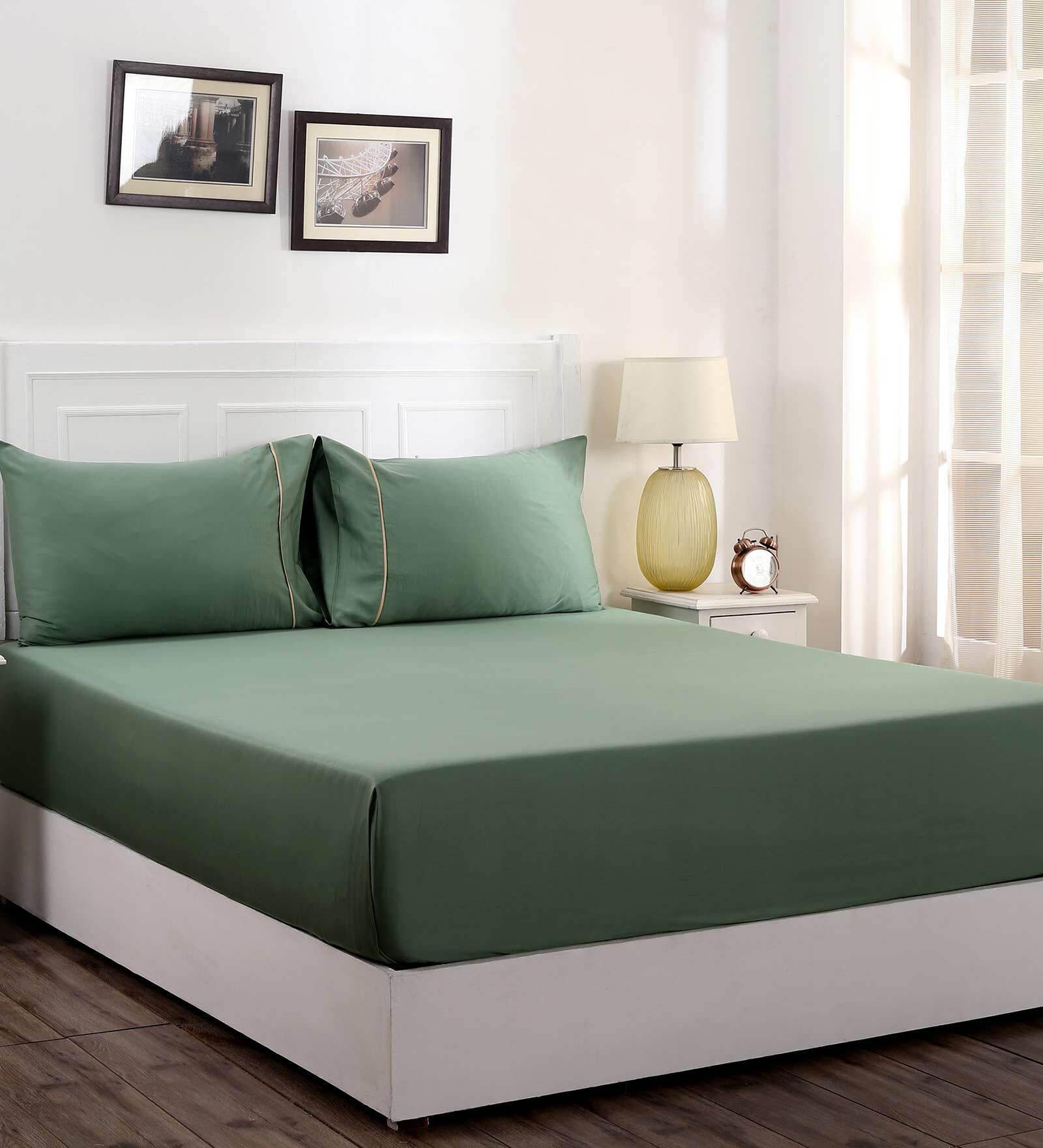 Green Solid 300 TC 100% Cotton Single Bed Sized Bed Sheets With 1 Pillow Cover