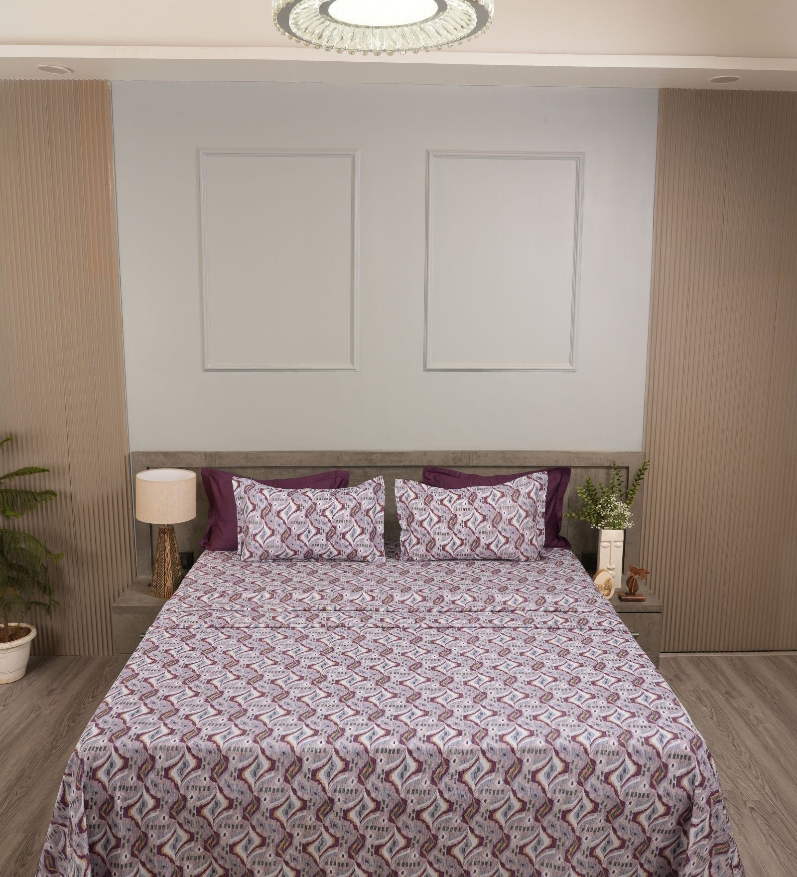 Violet Contemporary Ikat Pattern 210 TC 100% Cotton Superking Bedsheet with 2 Pillow Covers