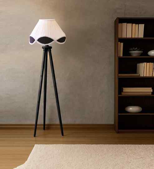 Vintage Pleated Multicolor Soft Back Table Lamp With Wooden Base