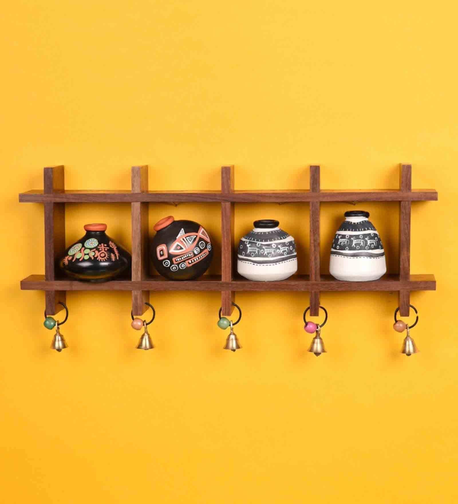 Warli Earthen (Set Of 4) Table Vase With Wooden Ladder