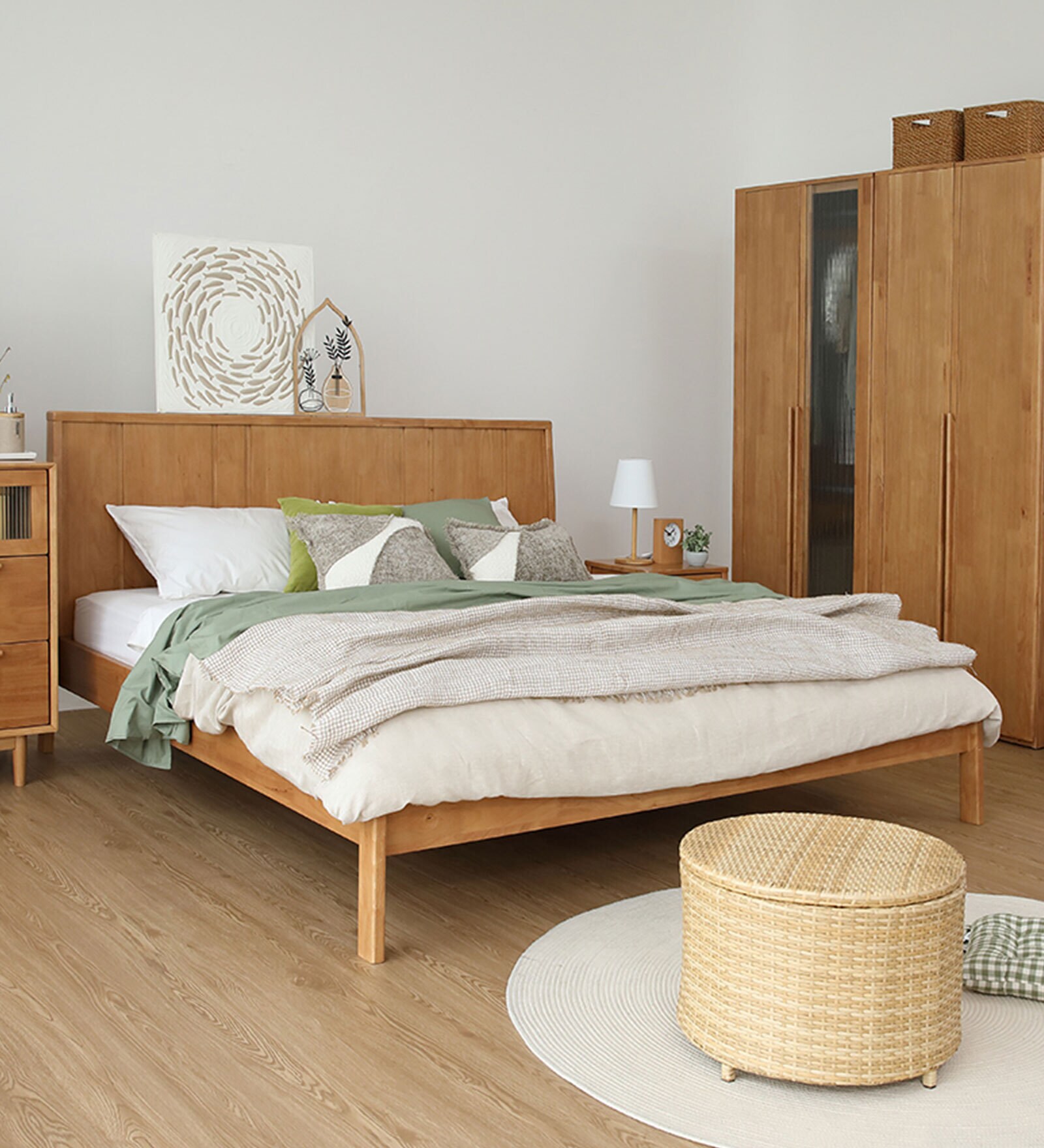 Wasabi Queen Size Bed In Natural Colour