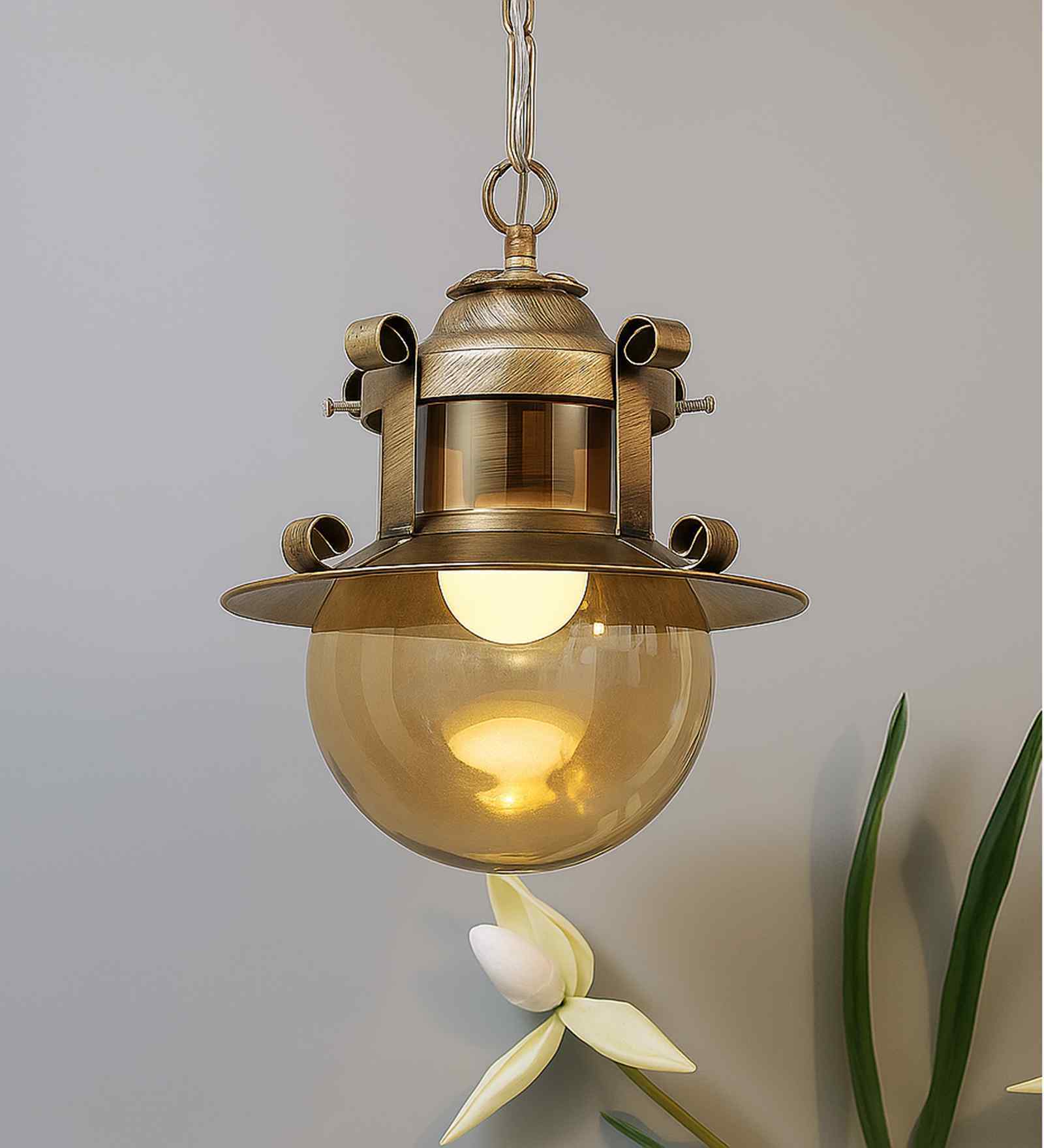 Wave Gold Metal Hanging Light