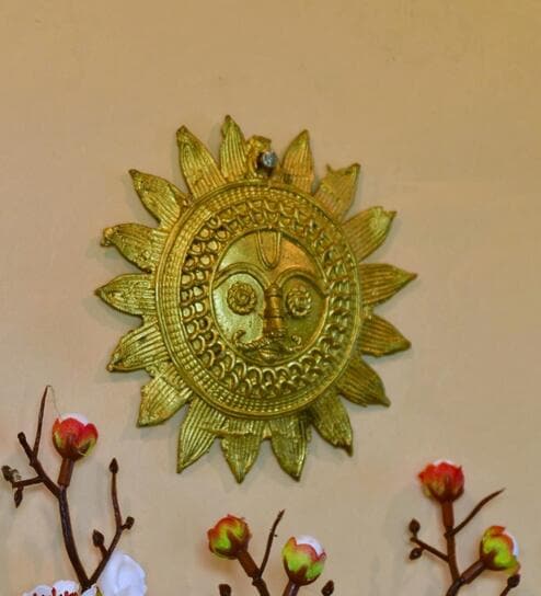 Wall Of Golden Sanguine Gold Brass Showpiece