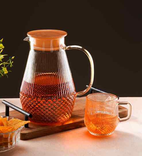 Water Jug Set In Gold Colour With 1 Jug 6 Glass