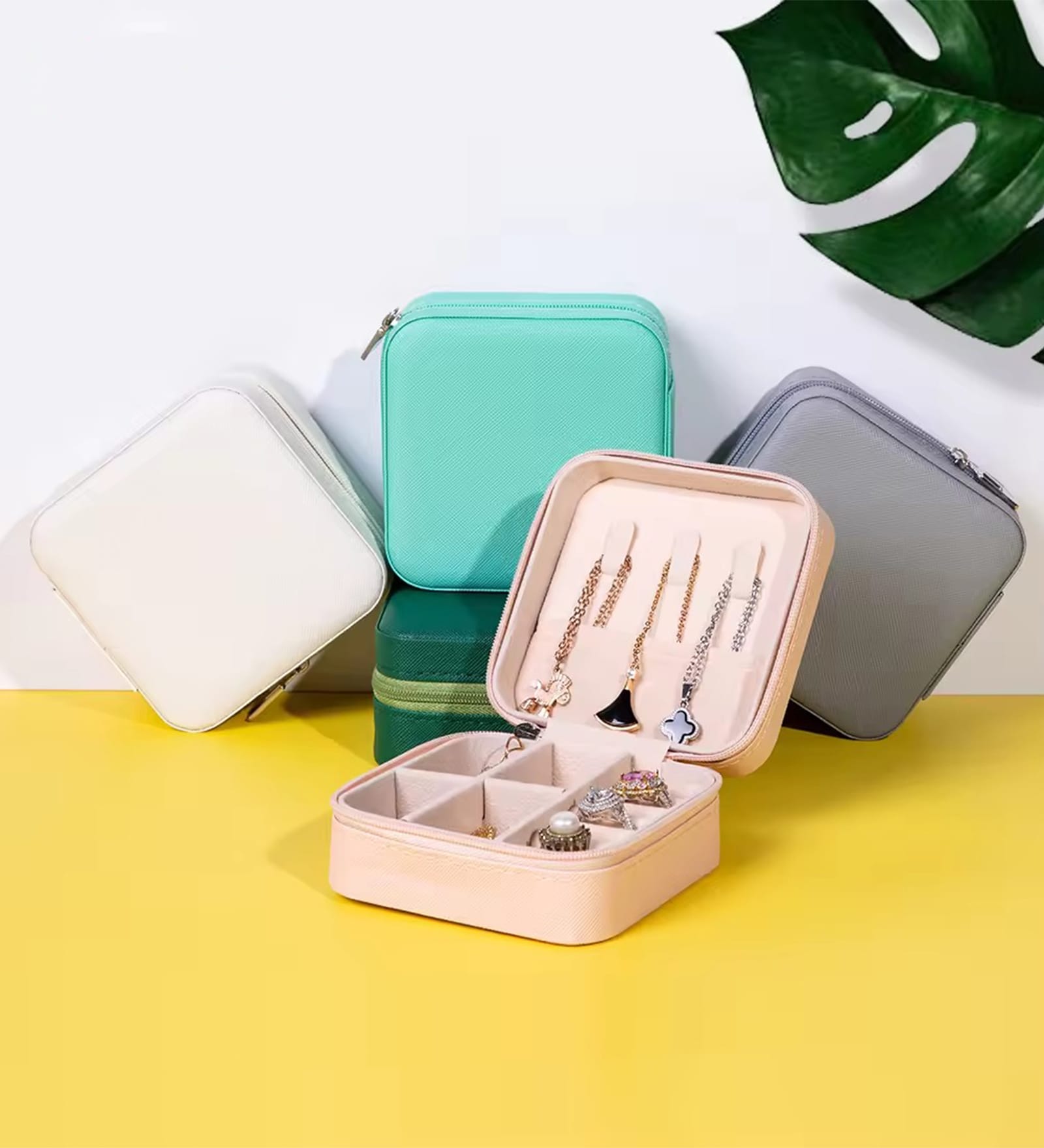 Assorted Travel Portable PU Leather Jewellery Box