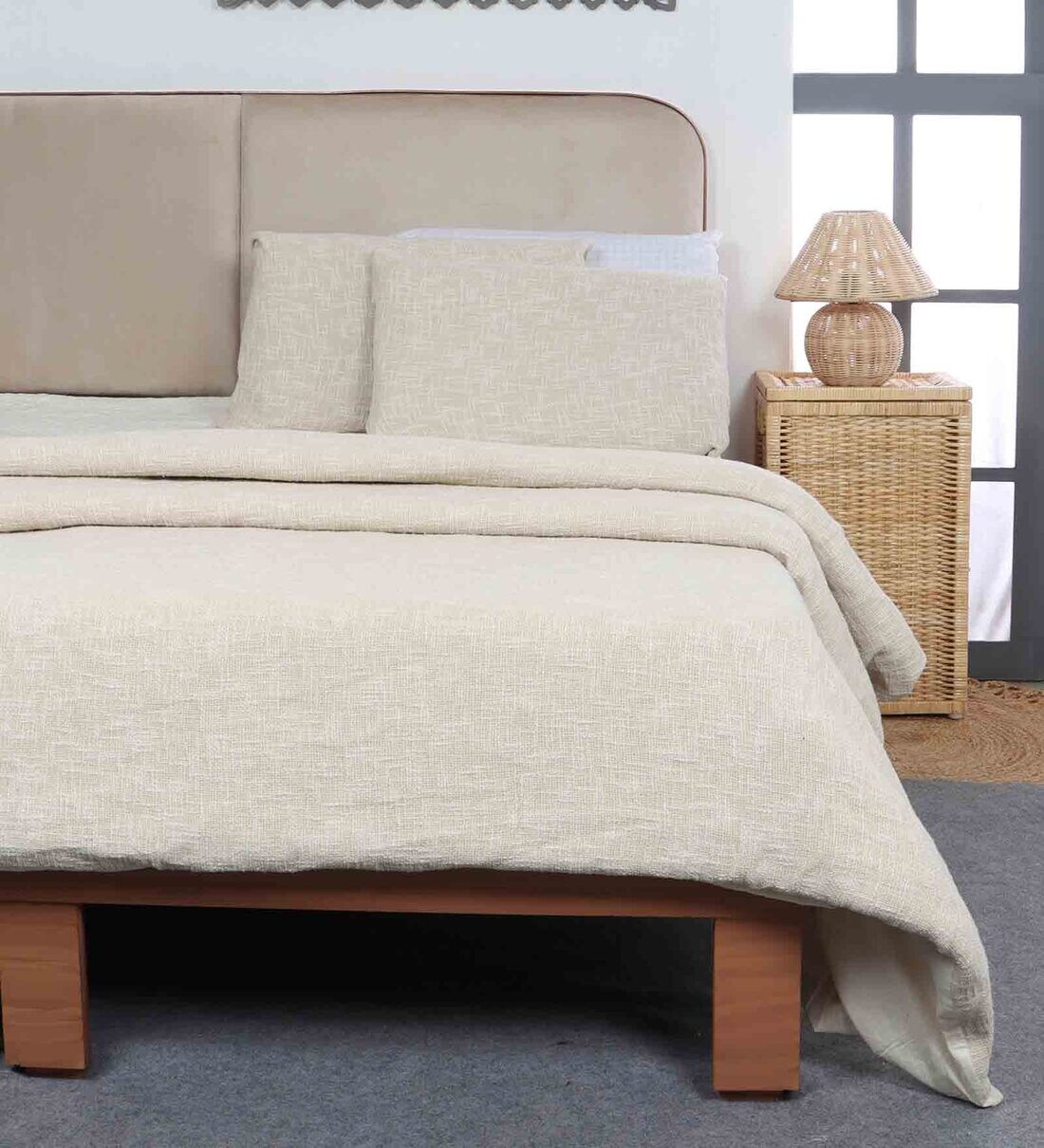 Buy White Solid 370 TC Cotton Double Bed Cover with 2 Pillow Covers by