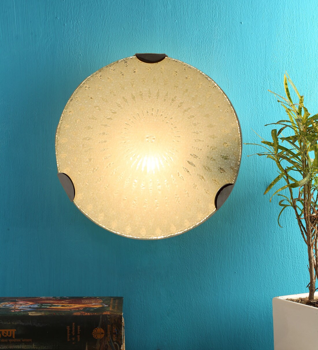 Buy Lampost White Iron Flush Mount Wall Light By New Era At 25 Off By New Era Pepperfry