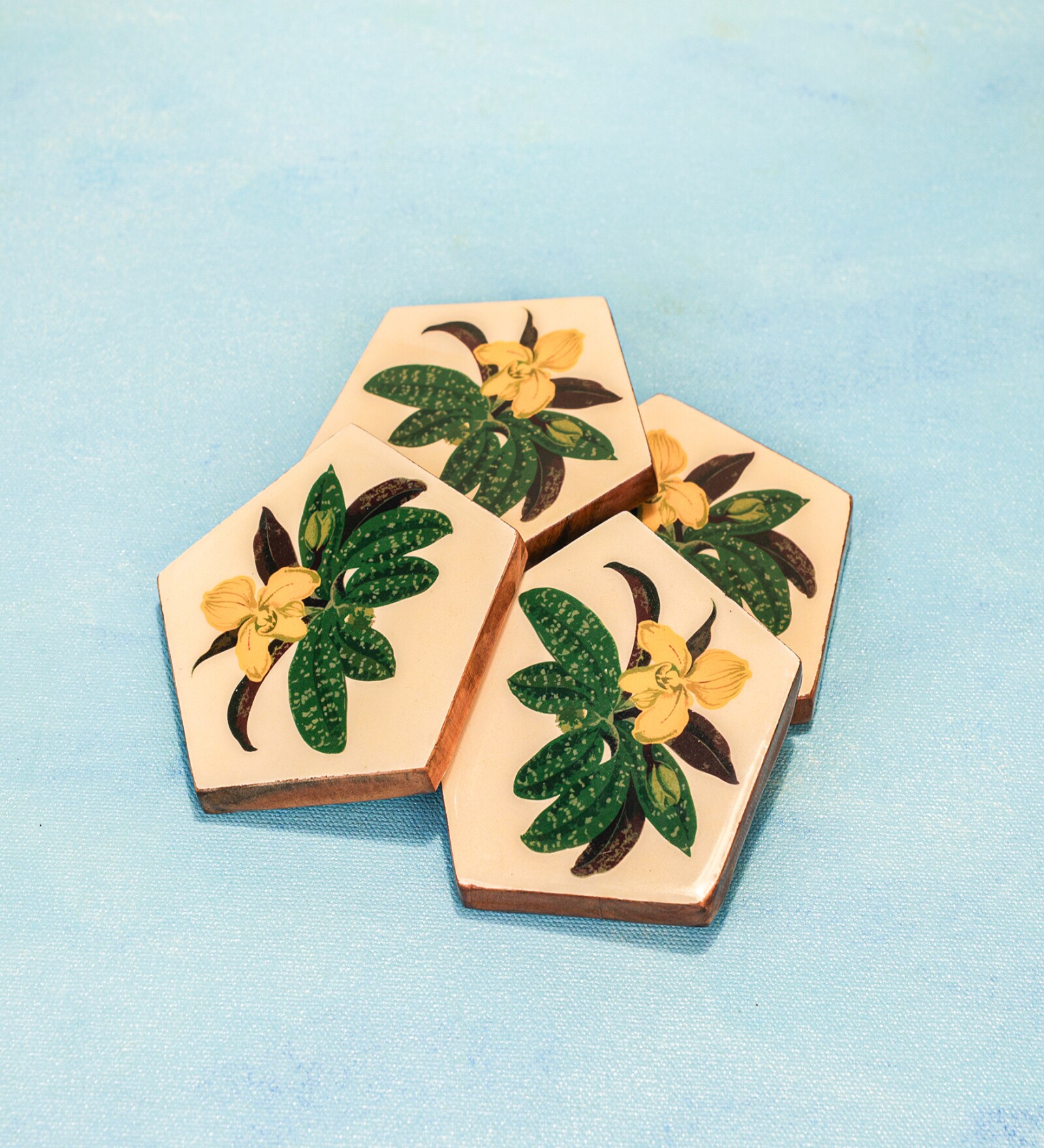 White & Green Acacia Wood Floral (Set of 4) Coasters