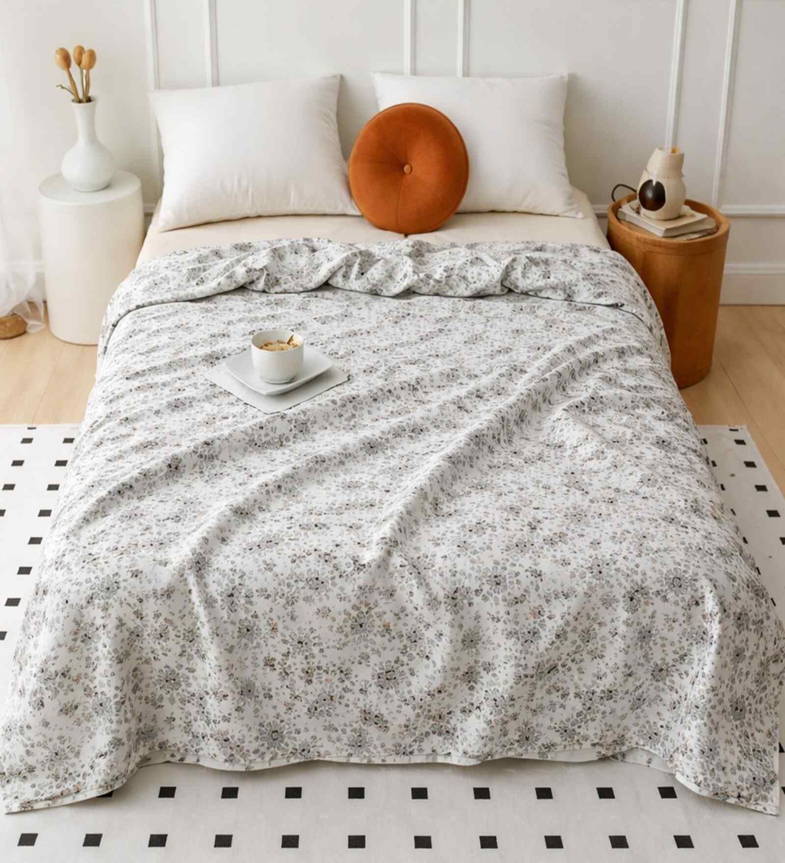 White & Green Cotton Floral 300 Gsm Soft Quilted Double Bed Comforter